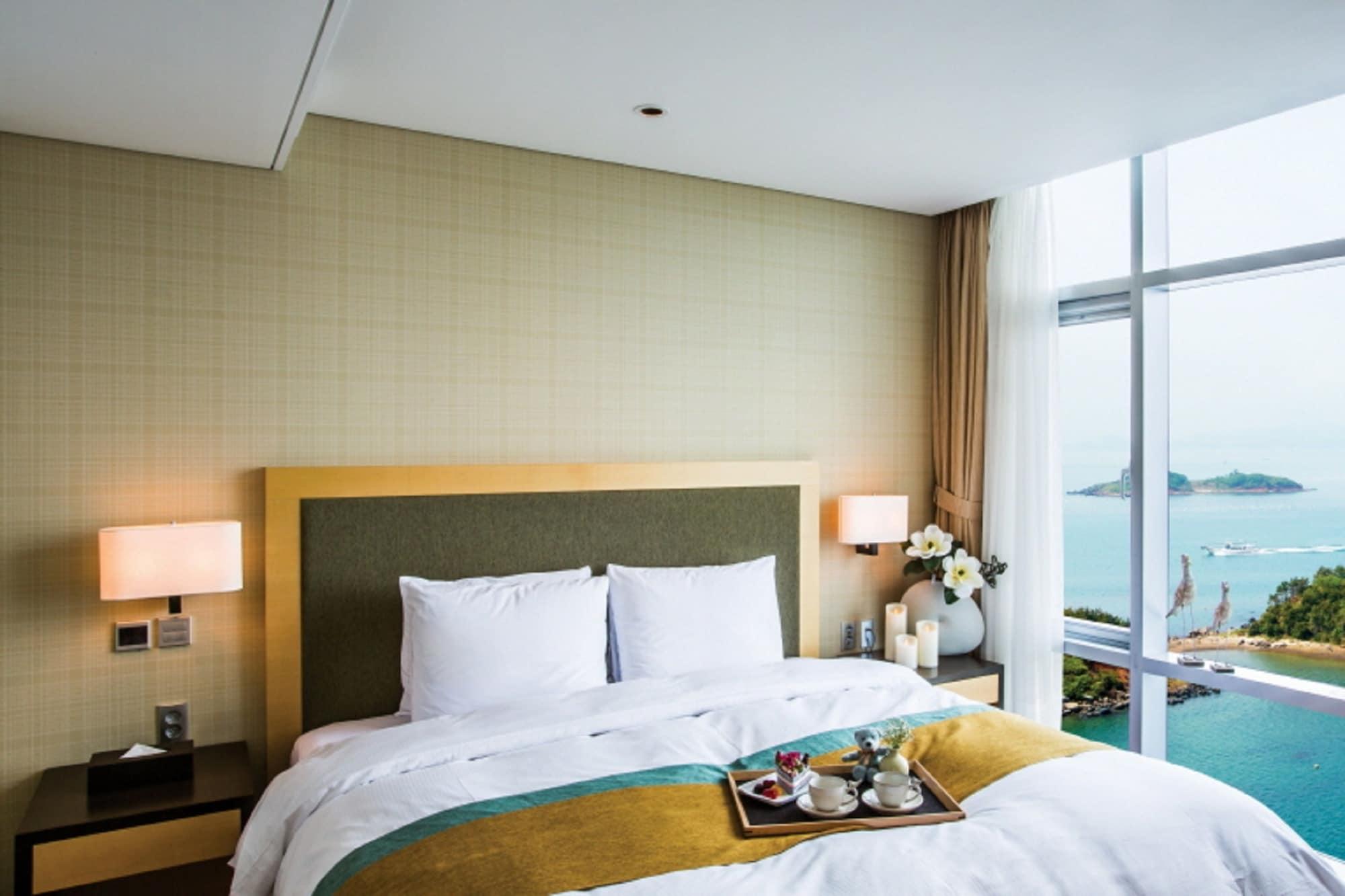 Hidden Bay Hotel Yeosu Exterior photo