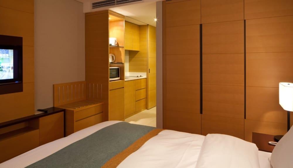 Hidden Bay Hotel Yeosu Exterior photo