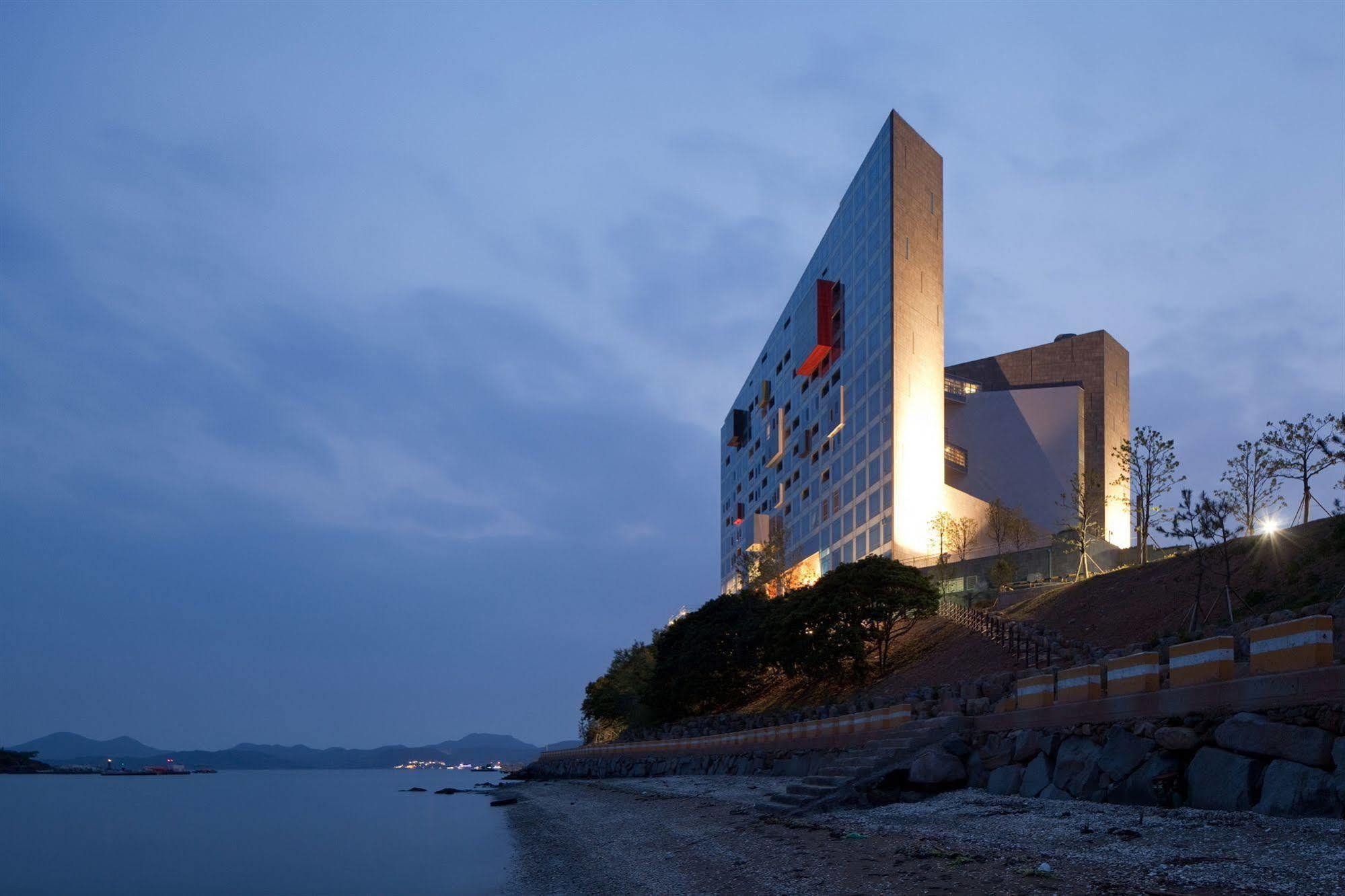 Hidden Bay Hotel Yeosu Exterior photo