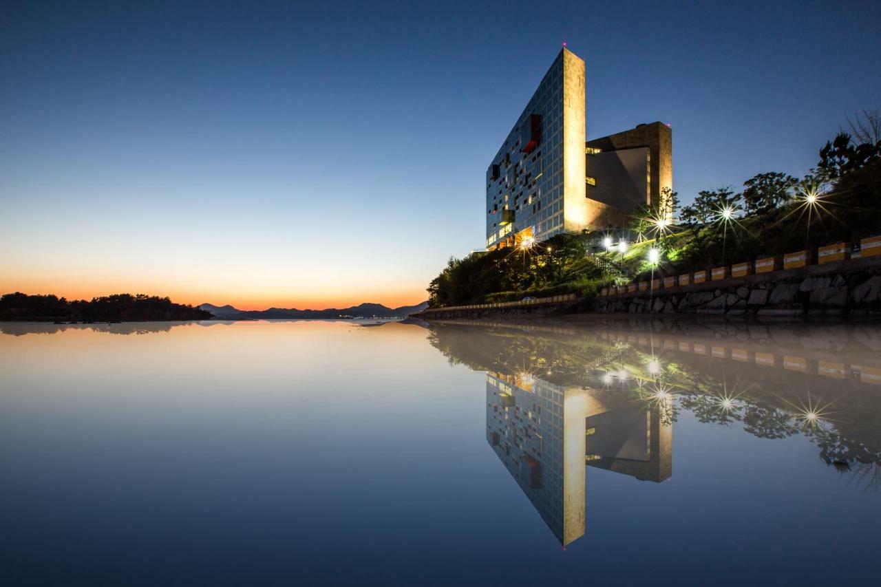 Hidden Bay Hotel Yeosu Exterior photo